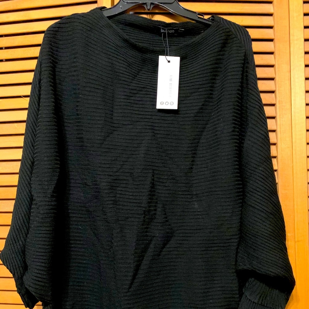 Black batwing sweater ▪️